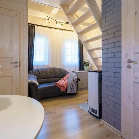 Kalamehe Hoovimaja * Pärnu